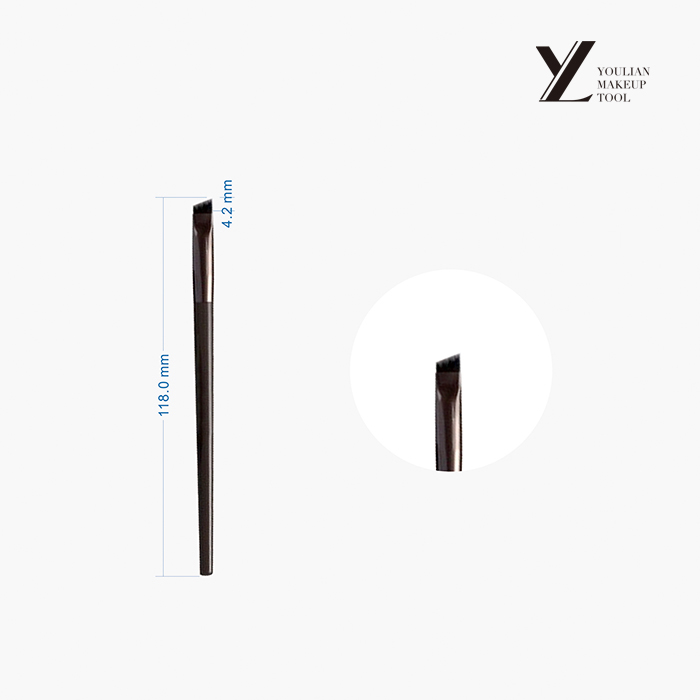 Bagaimanakah Spoolie Kening Meningkatkan Hasil Dandanan dan Solekan Kening?